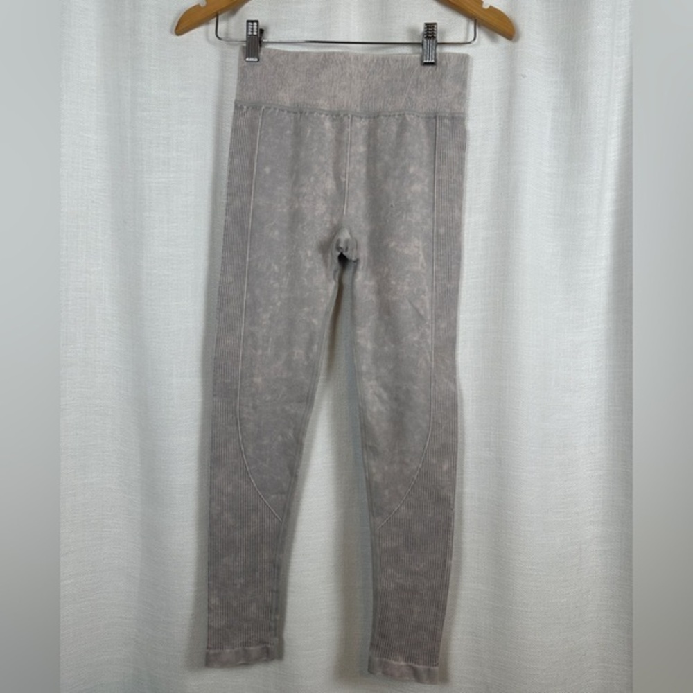 Ribbed high waisted small  Leggings Cozycore stretchy sandstone Mauve